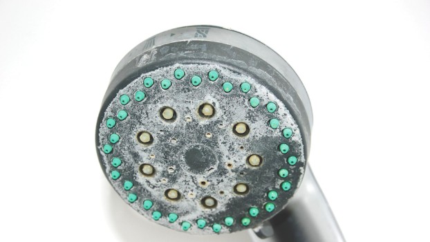 Alternative Methods to Keep Limescale Away from Showerheads and Plumbing Fixtures
